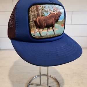 Vintage snapback trucker hat with MOOSE print 2D